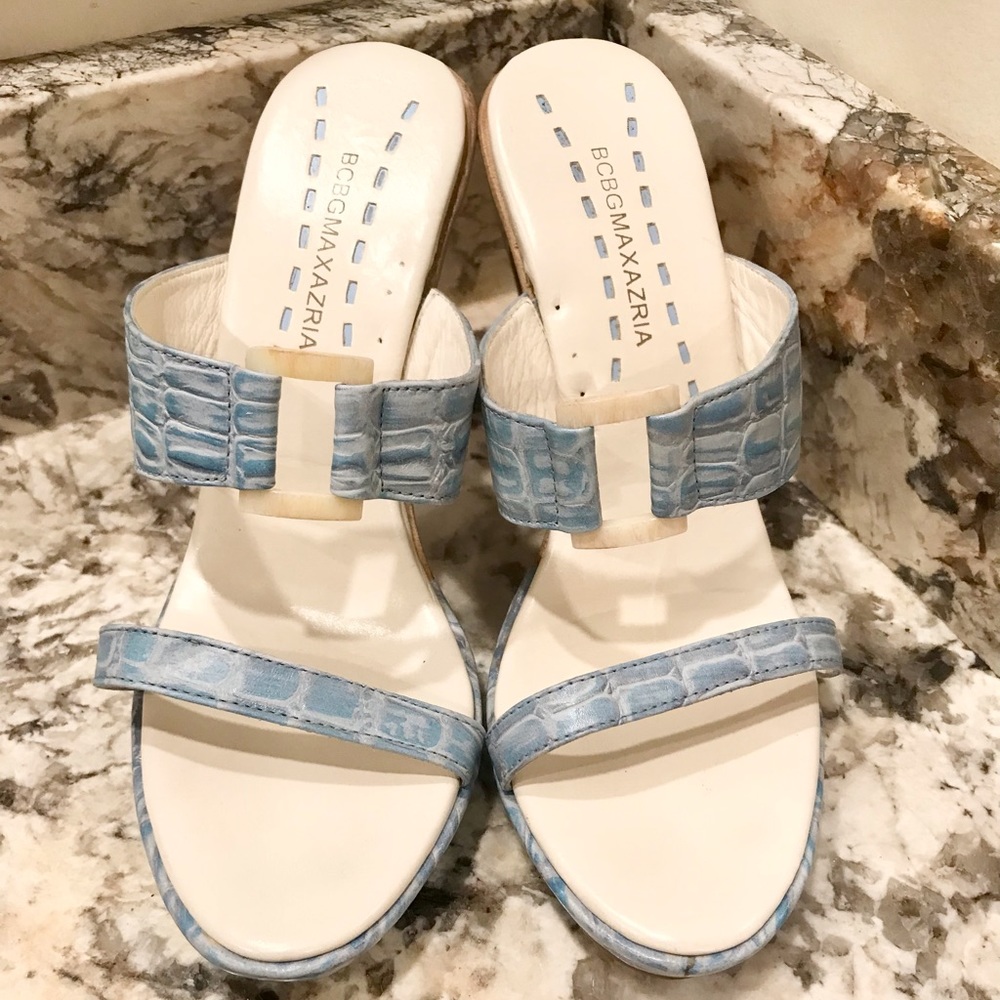 Vintage BCBG MAX AZRIA Baby Blue Sandals - Picture 8 of 15